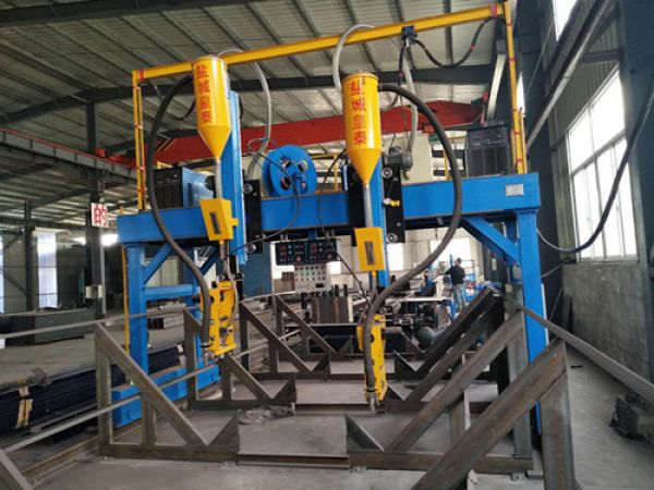 鋼結(jié)構(gòu)龍門焊